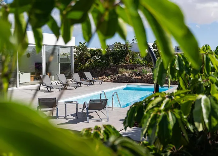 Villa Almara House, Luxury With Heated Pool