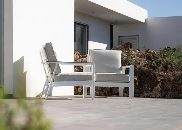 Almara House, Luxury With Heated Pool * La Oliva