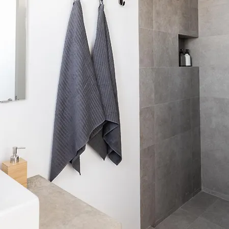 Almara House, Luxury With Heated Pool